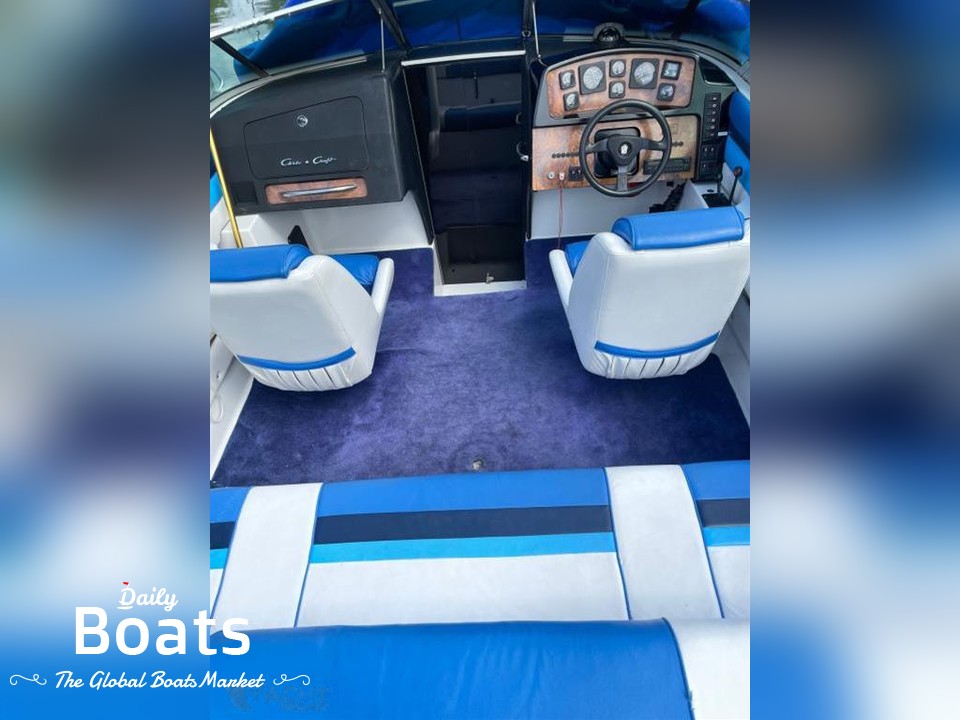 1989 ChrisCraft 245 Limited for sale. View price, photos and Buy 1989