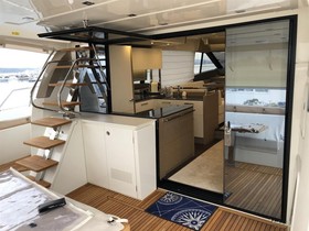 2017 Prestige Yachts 630