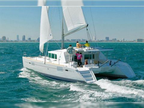 Buy 2008 Lagoon 440