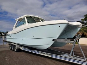 Buy 2019 World Cat 320 Dc