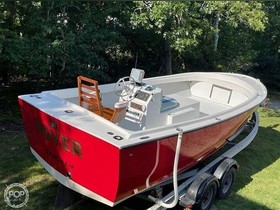 1974 Helmsman 20 Launch til salg