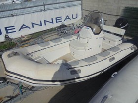 Buy 2010 Valiant 570