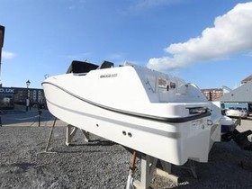 Αγοράστε 2018 Quicksilver Boats 755 Open