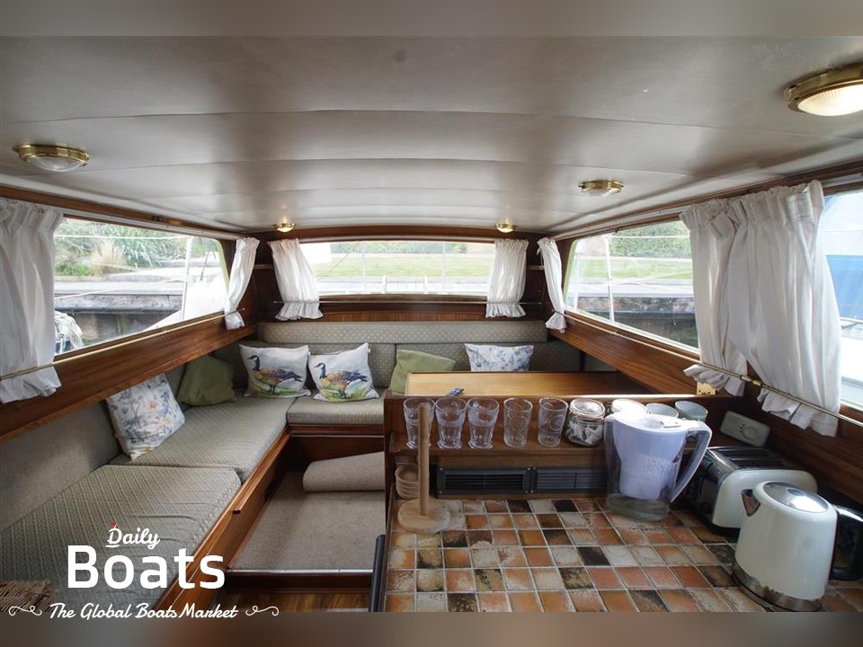 1967 Bourne 37 Cruiser for sale. View price, photos and Buy 1967 Bourne 37 Cruiser 221560