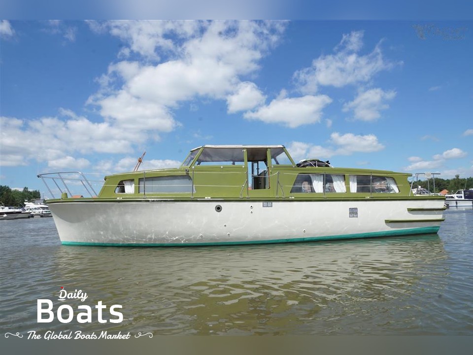 1967 Bourne 37 Cruiser for sale. View price, photos and Buy 1967 Bourne 37 Cruiser 221560