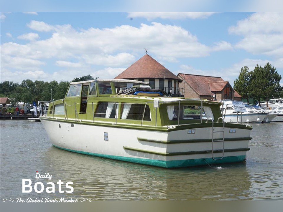 1967 Bourne 37 Cruiser for sale. View price, photos and Buy 1967 Bourne 37 Cruiser 221560