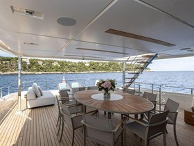 Osta 2019 Ferretti Yachts Custom Line 121