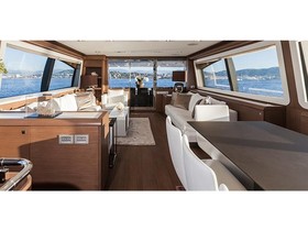 2013 Ferretti Yachts 800 Hard Top myytävänä