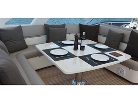 Osta 2013 Ferretti Yachts 800 Hard Top