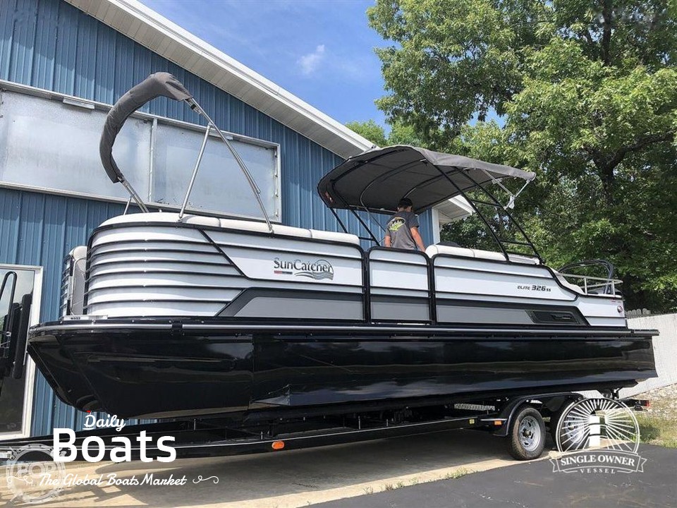 2018 G3 Suncatcher 326Ss Diamond Elite for sale. View price, photos and