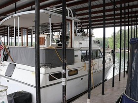 1985 Carver Yachts 3607