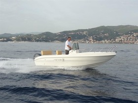 Купить 2022 Capelli Boats 18