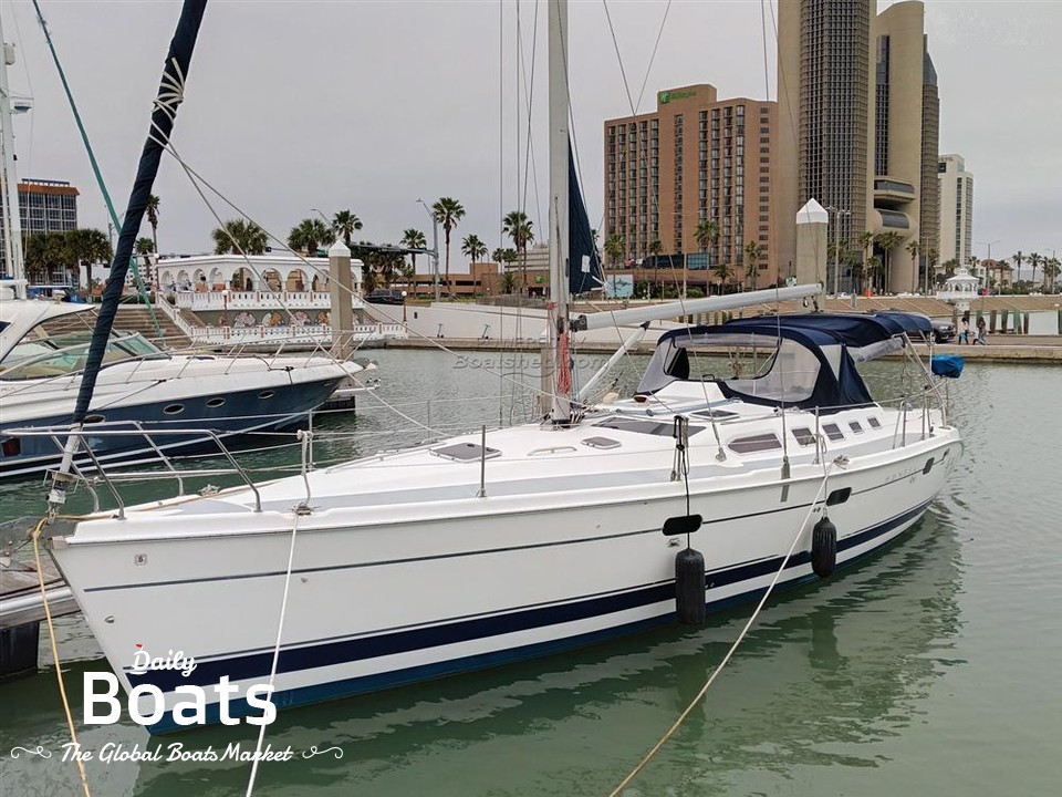 2003 Hunter 466