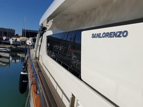 2011 Sanlorenzo Yachts 82
