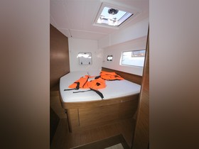 Купити 2020 Lagoon Catamarans 42