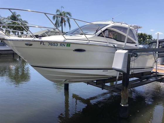 Cutwater Boats C-242 Coupe