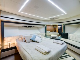 2012 Pershing 92