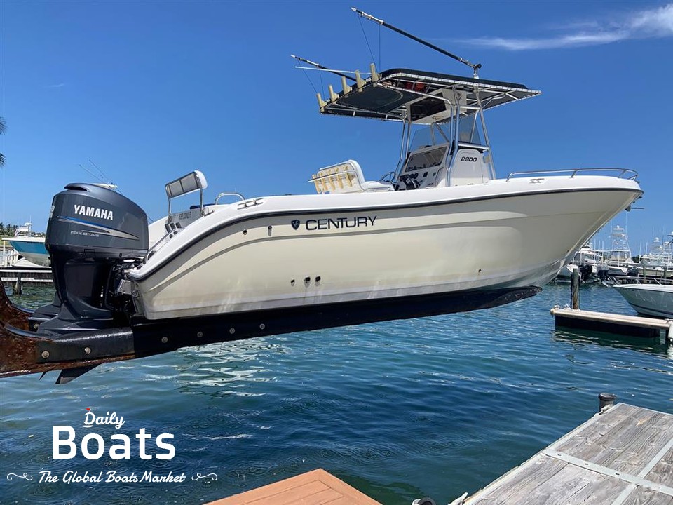 2004 Century Boats 2900 Center Console for sale. View price, photos and