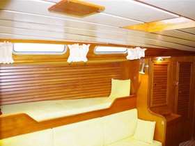 1986 Avance 40