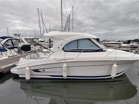 Bénéteau Boats Antares 8