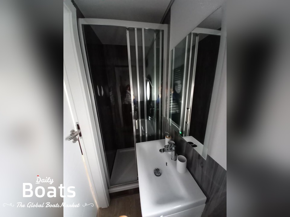 La Mare Houseboats Apartboat El for sale. View price, photos and Buy La