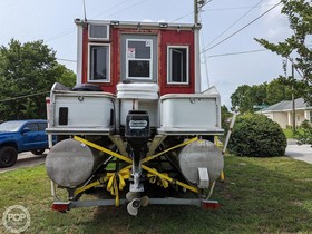 Köpa 1999 Tracker 24 Custom Floating Kitchen