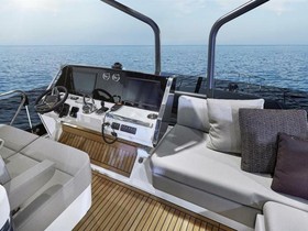 Osta 2023 Prestige Yachts X60