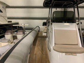 2002 Protector 36
