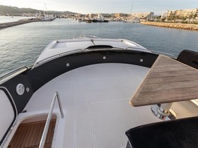 2010 Sunseeker Predator 84