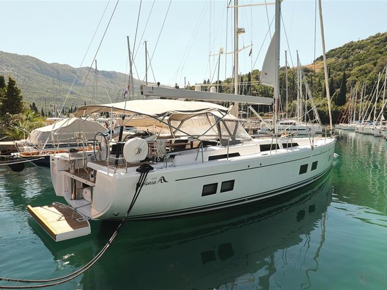 Offshore boats