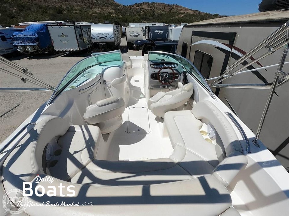 2004 Chaparral Boats 24 for sale. View price, photos and Buy 2004