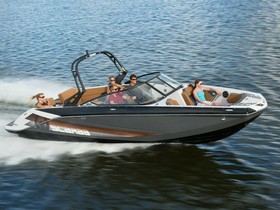 Scarab Boats 255 Platinum Se
