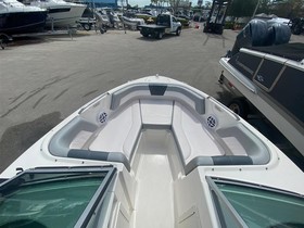 2021 Chaparral Boats 210 Ssi