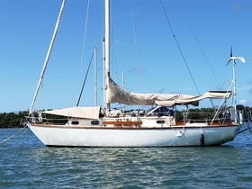 Cape Dory 33