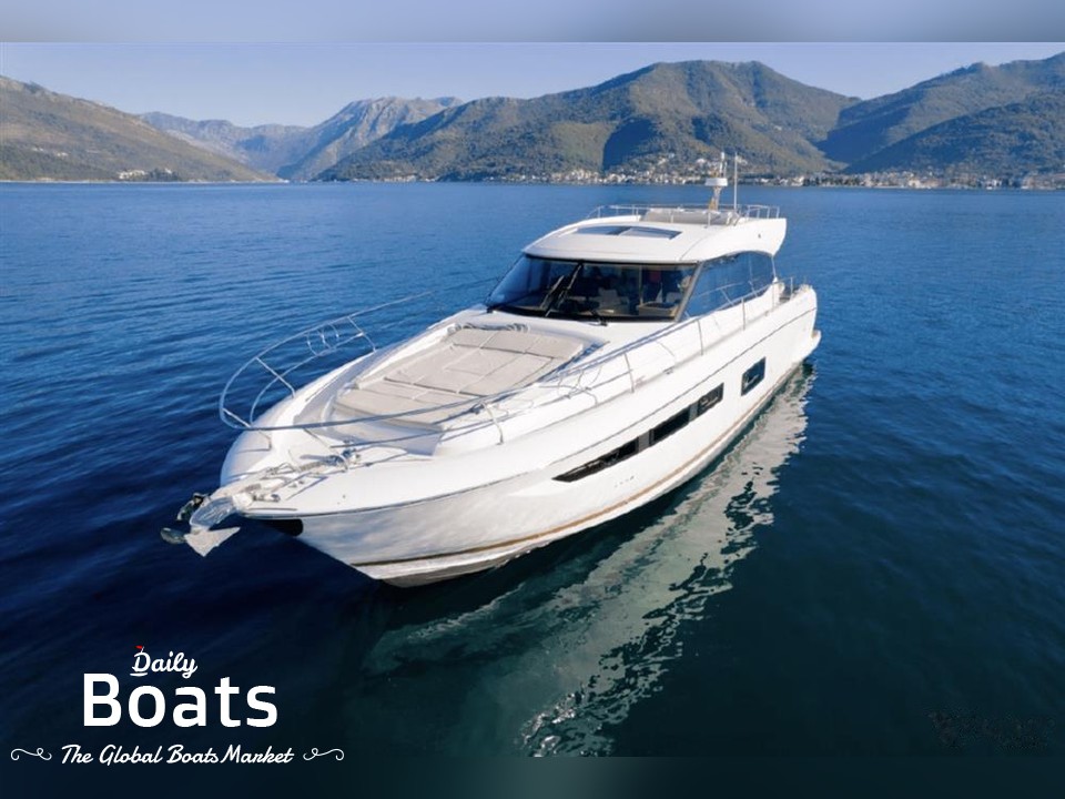 2018 Prestige Yachts 560 for sale. View price, photos and Buy 2018