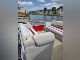 2011 Avalon Pontoon Boats 24