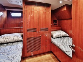 2023 Johnson Flybridge