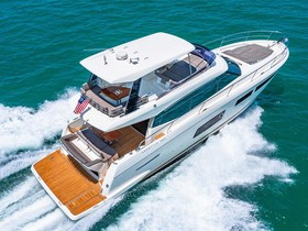 2017 Prestige Yachts 560 for sale