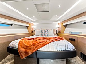 2017 Prestige Yachts 560 for sale