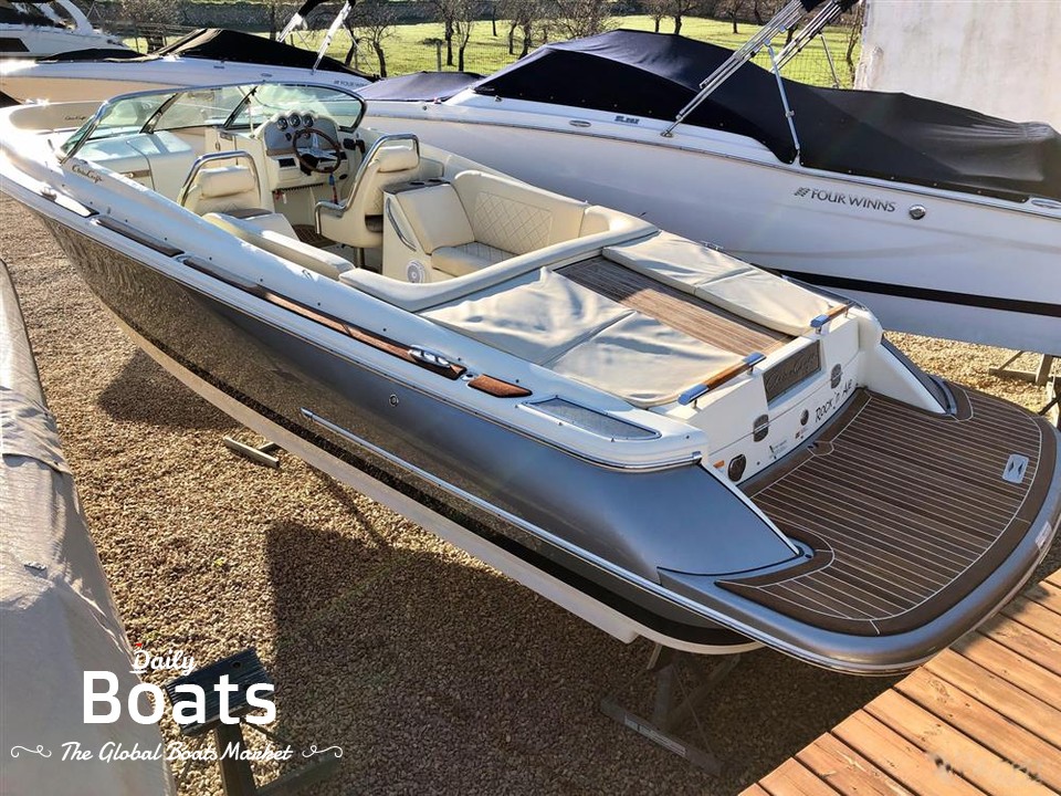 Chris-Craft 25 Launch