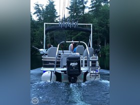 Köpa 2014 Gemini 221