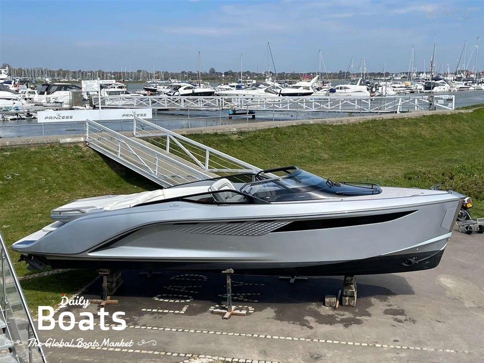 2020 Princess R35 for sale. View price, photos and Buy 2020 Princess