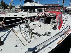 1998 J Boats J130