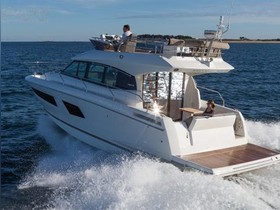 2019 Prestige Yachts 420 Flybridge za prodaju