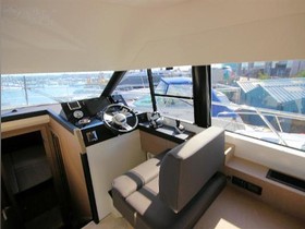 2019 Prestige Yachts 420 Flybridge