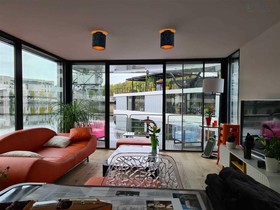 2020 Houseboat Evolution