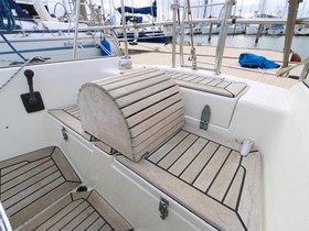 1980 Aphrodite 34