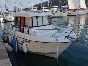 Buy 2018 Bénéteau Boats Barracuda 8