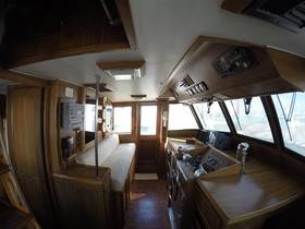 1982 Hatteras Yachts