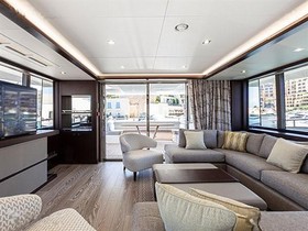 2020 Sunseeker 95 Yacht eladó